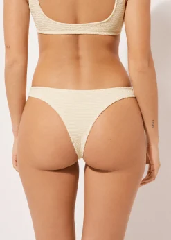 Brazyliany dół od kostiumu Crinkle Waves