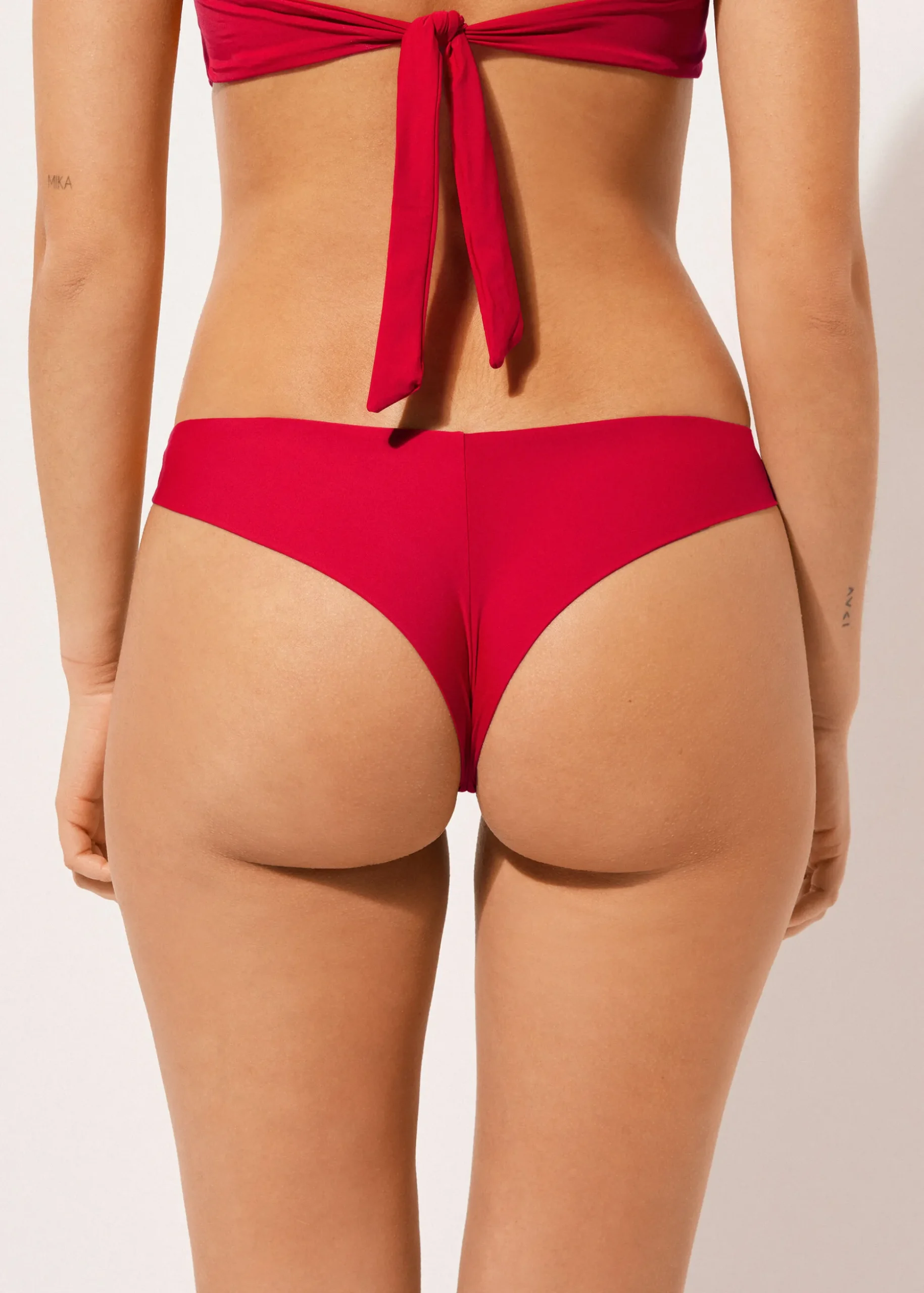 Brazylijskie majtki bikini Indonesia